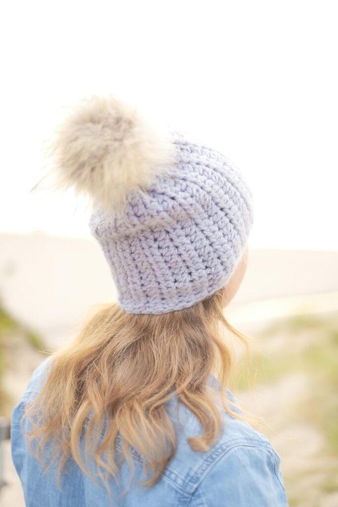 FREE CROCHET BEANIE PATTERN FOR BEGINNERS + VIDEO TUTORIAL (it only takes 1 hour to make)